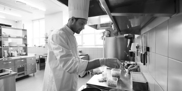 Contratos de Trabajo / Situaciones Irregulares en Alicante · Contrato de Prácticas / Estatuto del Becario